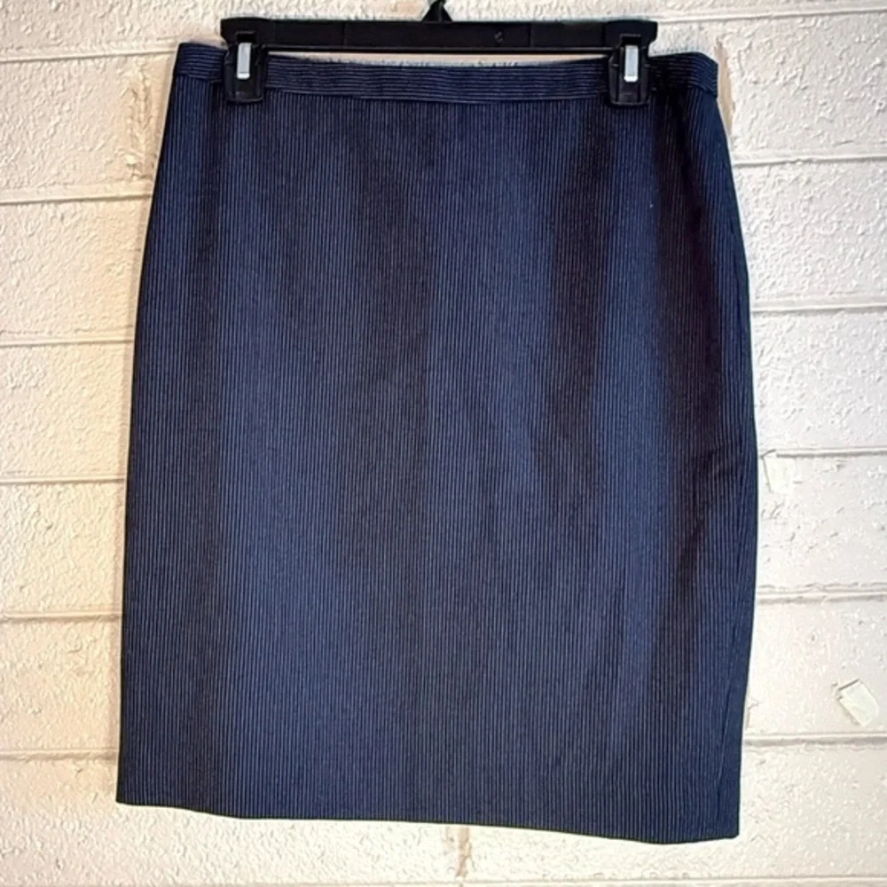 Ann Taylor Classic Black Petite Skirt